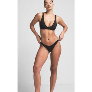 Skims Signature Swim Plunge Triangle Top Color ONYX Size XL